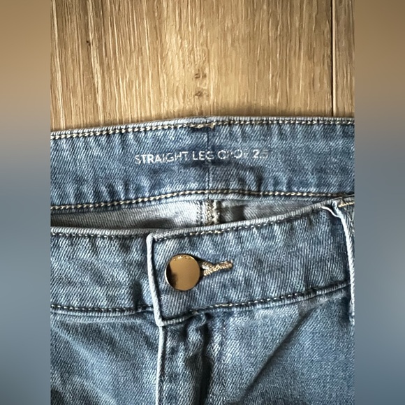 CHICOS Straighten Leg Crop Printed Jeans EUC - Picture 7 of 8